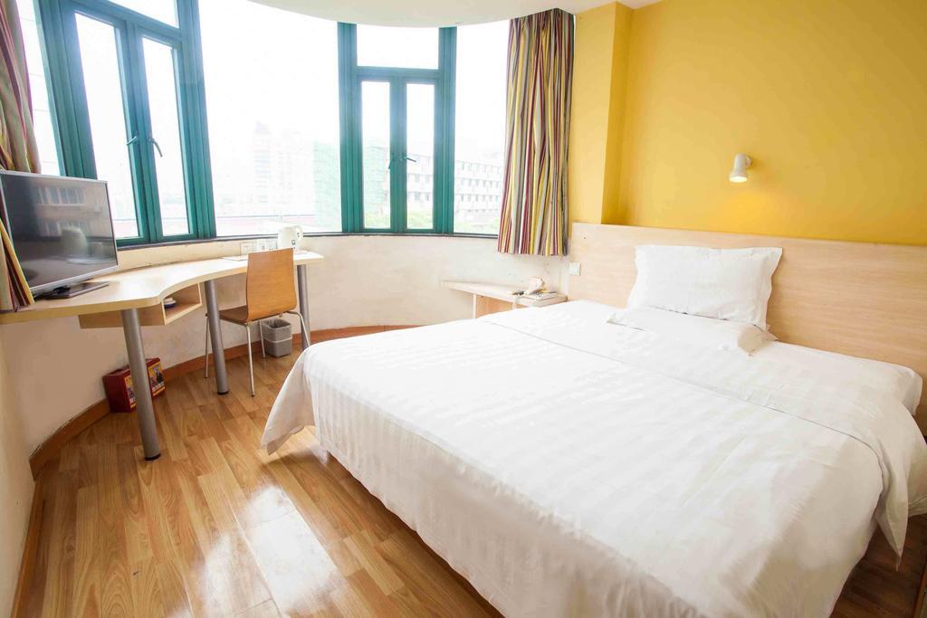 7Days Inn Mei Zhou Bin Fang Avenue Meizhou  Habitación foto